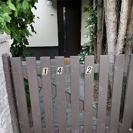 Guest house Professor *